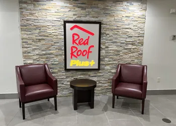 Red Roof Inn PLUS+ & Suites Birmingham - Bessemer hotel thumbnail 6
