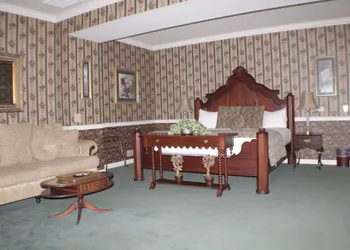 Waynebrook Inn, Est 1865 hotel thumbnail 7