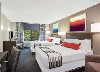 Wingate by Wyndham - Columbia hotel thumbnail 6