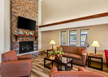 Quality Inn & Suites Vail Valley hotel thumbnail 3