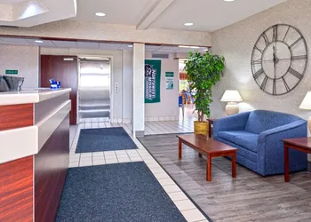 Americas Best Value Inn & Suites Maryville hotel thumbnail 2