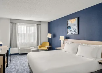 City Express By Marriott Freeport hotel thumbnail 4