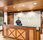 Hampton Inn & Suites Lake Placid hotel detail image 3