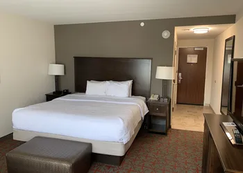Hampton Inn & Suites Lake Placid hotel thumbnail 4