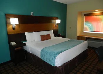 Best Western Plus Harrisburg Mechanicsburg hotel thumbnail 8