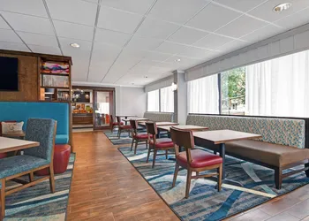 Hampton Inn Charleston/Mount Pleasant-Patriots Point hotel thumbnail 2