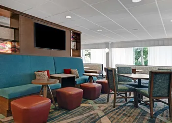 Hampton Inn Charleston/Mount Pleasant-Patriots Point hotel thumbnail 6