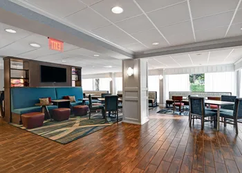 Hampton Inn Charleston/Mount Pleasant-Patriots Point hotel thumbnail 7