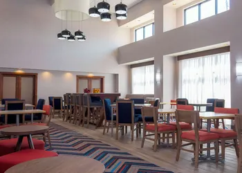 Hampton Inn & Suites Riverton hotel thumbnail 2