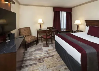Royal Canadian Lodge hotel thumbnail 8