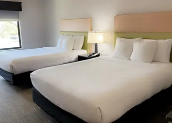 Country Inn & Suites by Radisson, Appleton Airport - Fox River Mall Area hotel thumbnail 5