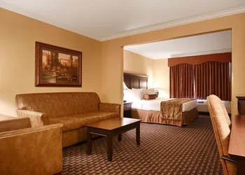 Best Western Plus Southpark Inn & Suites hotel thumbnail 7