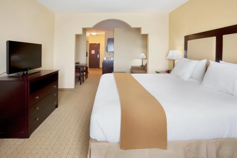 Holiday Inn Express & Suites Georgetown by IHG hotel detail image 2