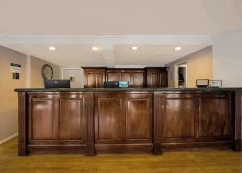 SureStay Plus by Best Western Woodbury Inn hotel thumbnail 4
