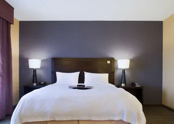 Hampton Inn & Suites Vineland hotel thumbnail 2