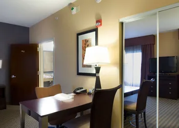 Hampton Inn & Suites Vineland hotel thumbnail 5