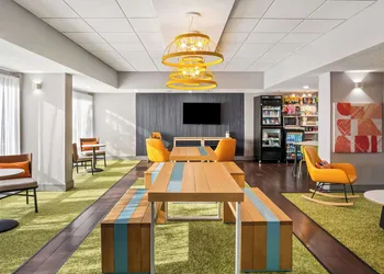 Spark by Hilton Stevensville hotel thumbnail 7