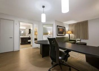Sonesta Simply Suites Huntsville Research Park hotel thumbnail 5