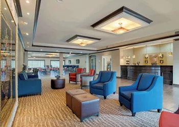 Comfort Suites Alexandria North hotel thumbnail 2