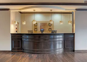 Comfort Suites Alexandria North hotel thumbnail 3