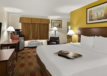 Best Western Lakewood Inn hotel thumbnail 6