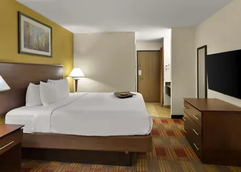 Best Western Lakewood Inn hotel thumbnail 7