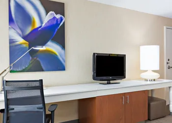 Hilton Garden Inn Folsom hotel thumbnail 7