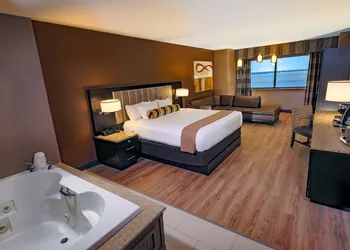 Golden Nugget Biloxi hotel thumbnail 6