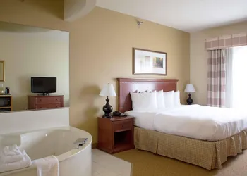 Country Inn & Suites by Radisson, Mankato Hotel and Conference Center, MN hotel thumbnail 8
