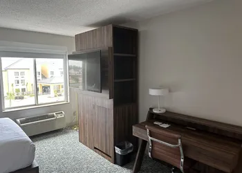 Wingate by Wyndham Hattiesburg hotel thumbnail 8