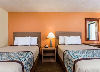 Days Inn by Wyndham Norfolk Airport hotel thumbnail 5