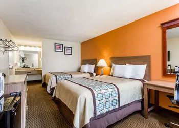 Days Inn by Wyndham Norfolk Airport hotel thumbnail 6