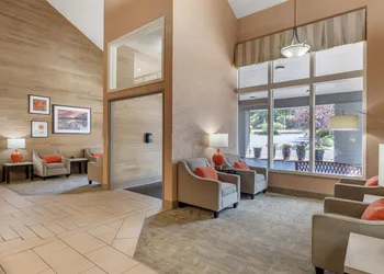 Best Western Plus Oak Harbor Hotel & Conference Center hotel thumbnail 2