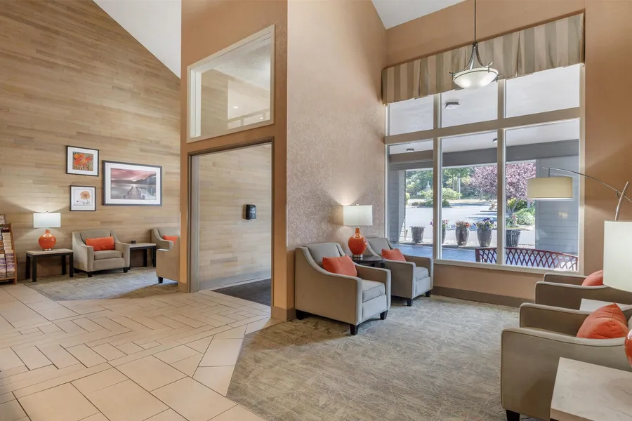 Best Western Plus Oak Harbor Hotel & Conference Center hotel detail image 2