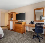 Best Western Plus Oak Harbor Hotel & Conference Center hotel detail image 7