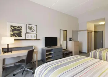 Country Inn & Suites by Radisson, Green Bay East, WI hotel thumbnail 6