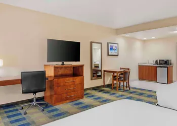 Best Western Plus Heritage Inn Ontario Rancho Cucamonga hotel thumbnail 8