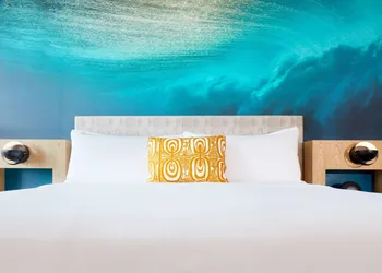 OUTRIGGER Waikiki Beachcomber Hotel hotel thumbnail 7