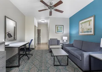 Best Western Plus Wasco Inn & Suites hotel thumbnail 7
