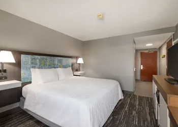 Hampton Inn Simpsonville hotel thumbnail 8
