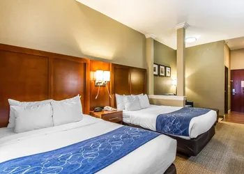 Comfort Suites Mattoon East hotel thumbnail 8