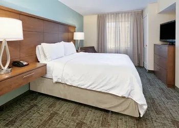 Staybridge Suites Corning by IHG hotel thumbnail 8