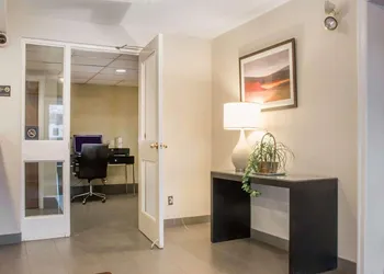 Comfort Inn South hotel thumbnail 4