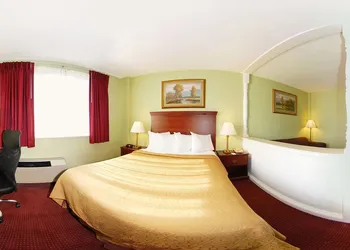 Quality Inn & Conference Center Franklin Downtown hotel thumbnail 8