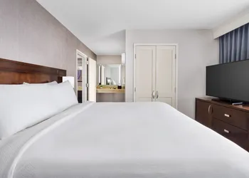 Courtyard by Marriott Keene Downtown hotel thumbnail 6
