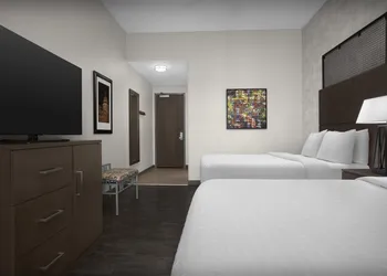 Hampton Inn & Suites Austin @ The University / Capitol hotel thumbnail 8