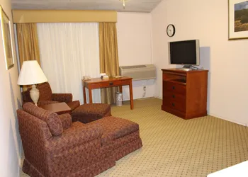 The Inn Of The Hills hotel thumbnail 8