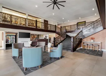 Best Western Plus Hilltop Inn hotel thumbnail 4