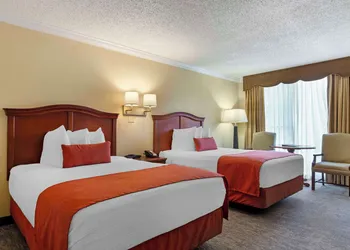 Best Western Plus Burlington hotel thumbnail 5