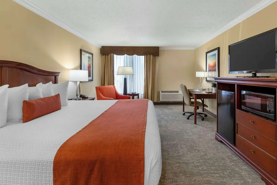 Best Western Plus Burlington hotel detail image 6